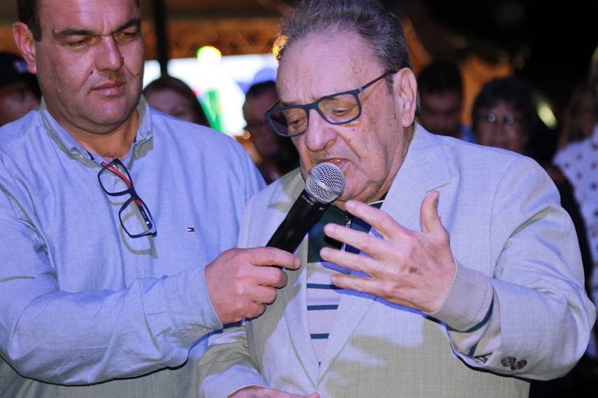 Santiago se despede do Doutor Valdir Amaral Pinto