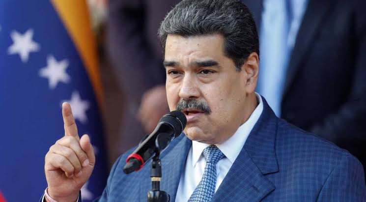 Maduro vence eleição, diz órgão eleitoral da Venezuela