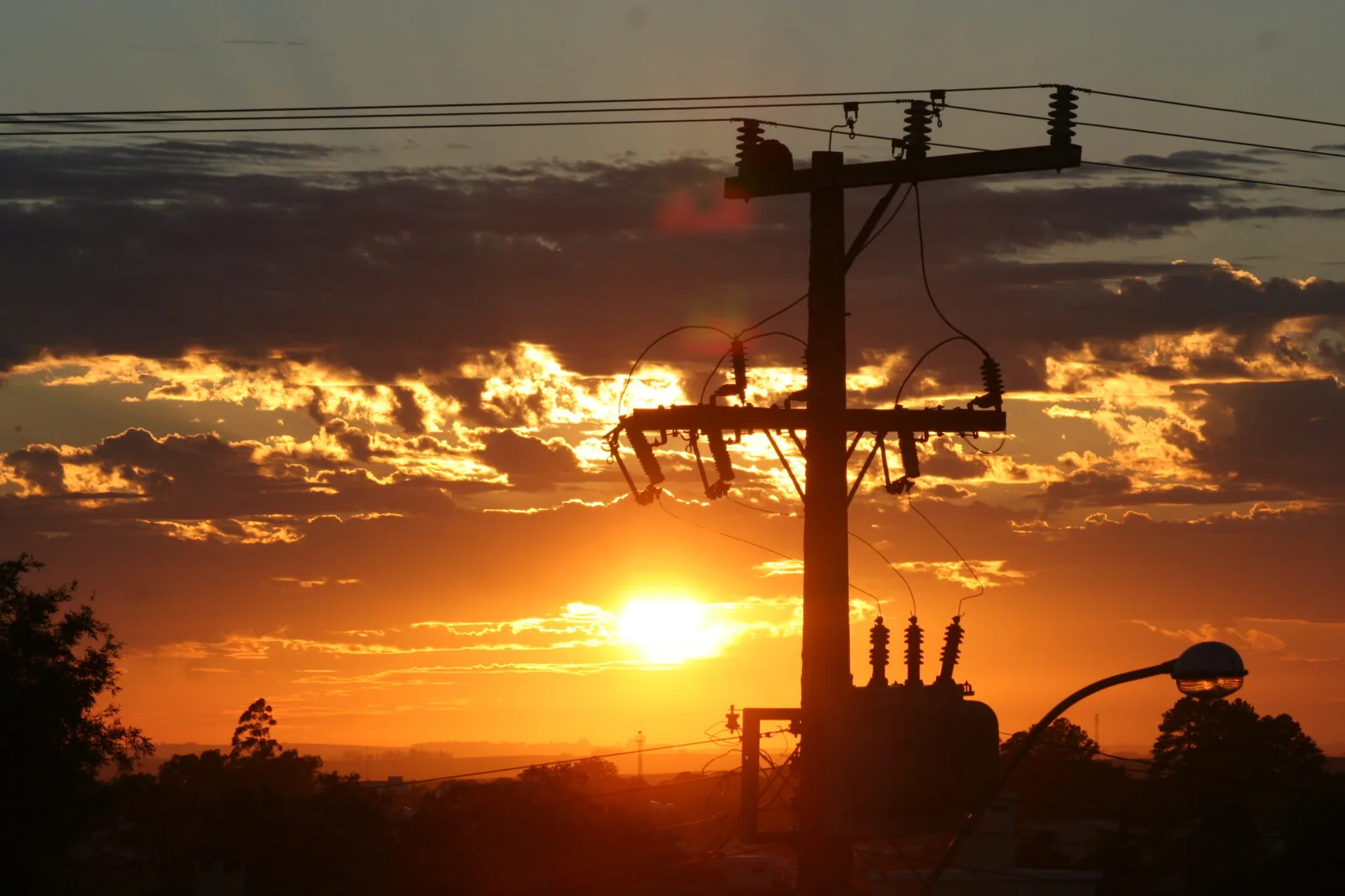 Conta de luz fica mais cara em Julho