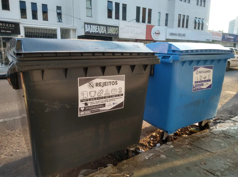 Novos contêineres foram instalados em pontos estratégicos de Santiago