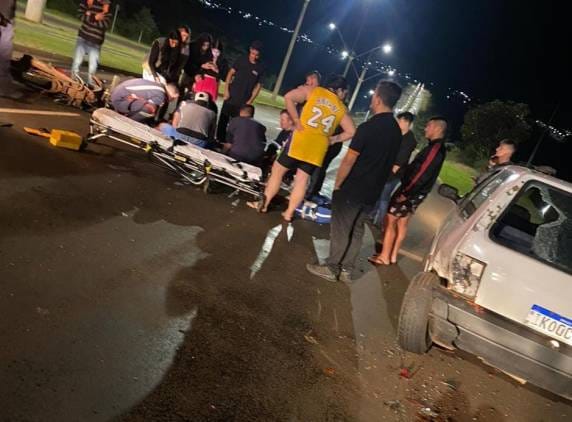 Colisão entre carro e moto deixa motociclista ferido em Santa Rosa