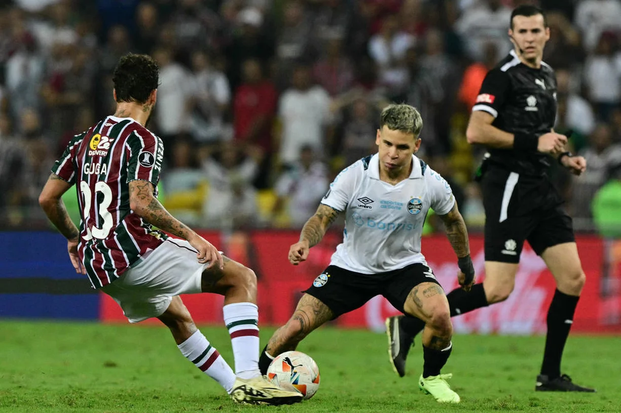 Grêmio perde para o Fluminense nos pênaltis e está fora da Libertadores