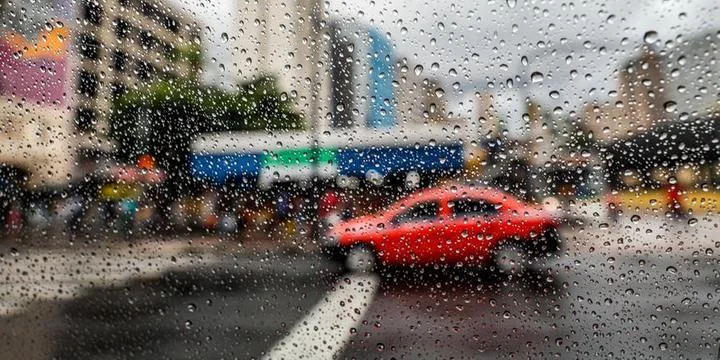 Defesa Civil alerta para risco de chuva forte e queda de granizo em parte do RS