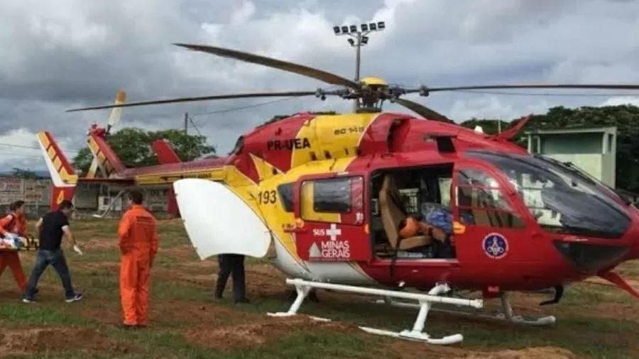 Helicóptero dos bombeiros que fazia buscas por avião acidentado cai em MG; 6 pessoas morreram