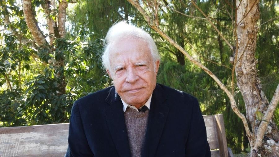 Morre o jornalista Cid Moreira, um dos rostos mais icônicos da televisão brasileira, aos 97 anos
