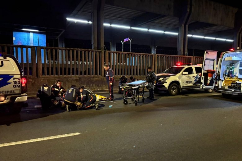 Condutor sem habilitação atropela guarda municipal em Porto Alegre
