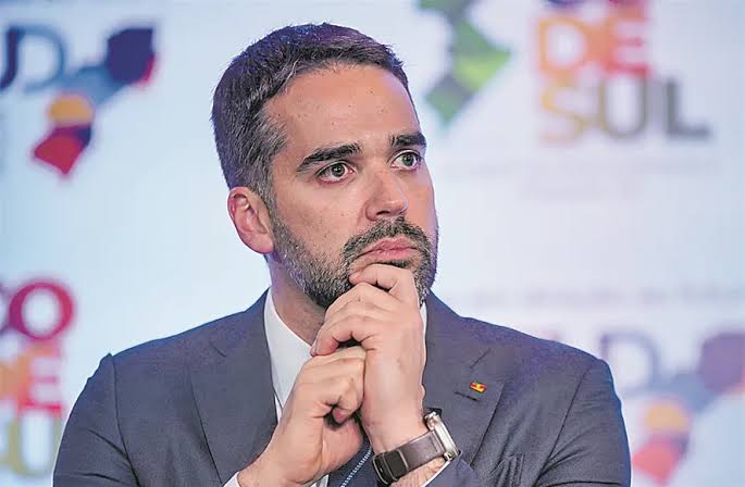 Leite anuncia concursos para 2,8 mil novos servidores na segurança