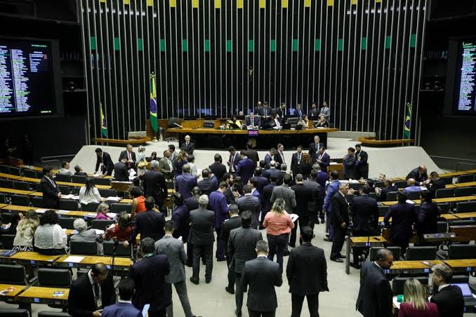 Câmara aprova castração química para condenados por pedofilia; texto segue para o Senado