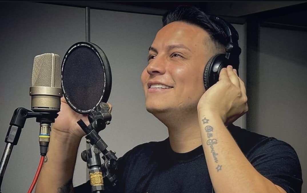Paulinho Dill, da banda Os Atuais, apresenta melhoras e deixa a UTI