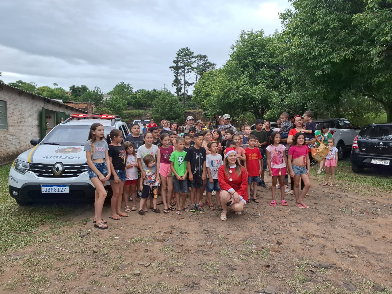 Brigada Militar participa de festa de Natal solidária em São Francisco de Assis