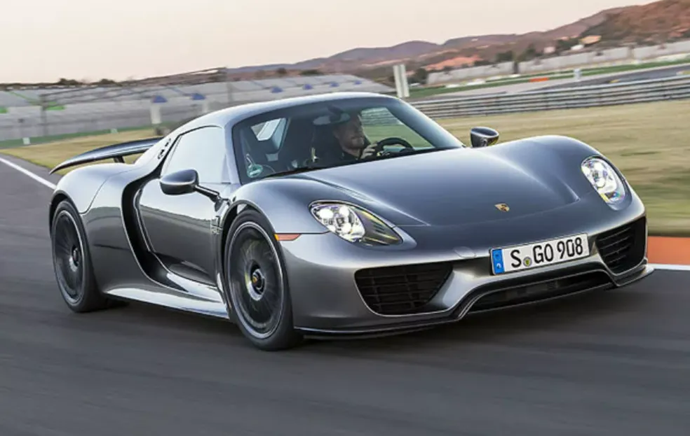 IPVA 2025 mais caro do RS é de Porsche com edição limitada e tem valor de cinco carros populares 0 km