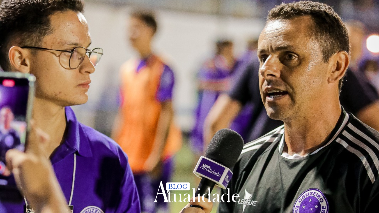 Vandré Monteiro recebe o título de Melhor Treinador da 33ª Copa Santiago de Futebol Juvenil