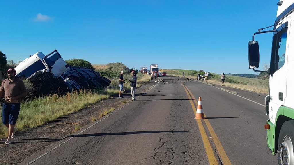 Jovem de 26 anos morre em acidente com caminhão na BR-158 em Rosário do Sul