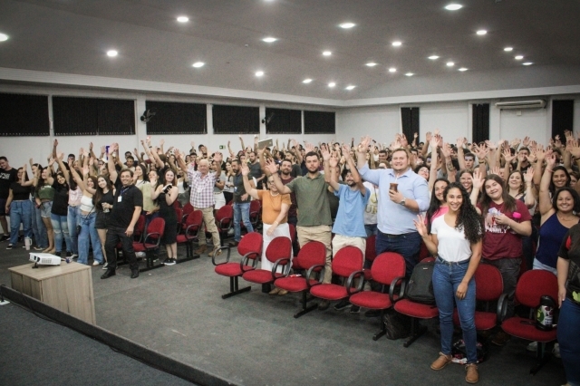 URI Santiago dá início ao 1º semestre de 2025 com acolhida especial aos acadêmicos