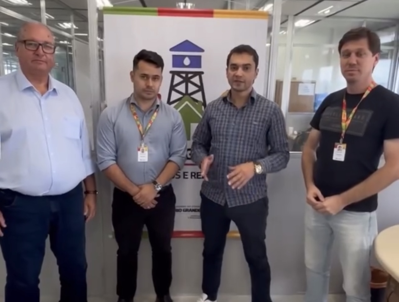 Santiago recebe 30 casas do programa ‘‘A Casa é Sua’ e prefeito busca novas moradias e poços artesianos