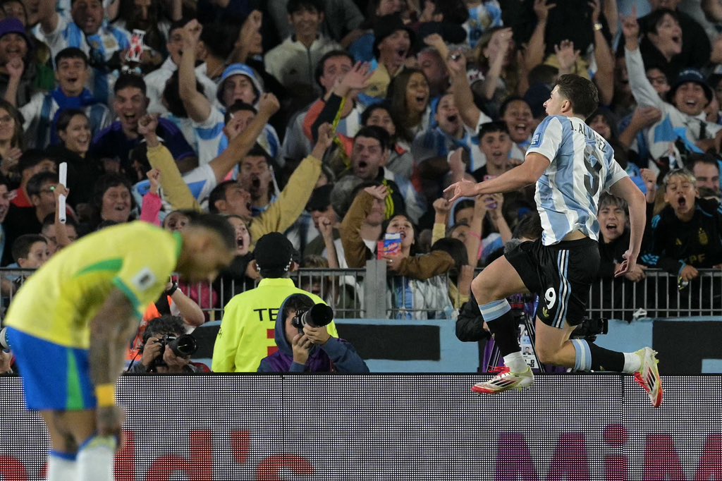 Brasil sumiu diante da Argentina: derrota por 4×1 e sem reação