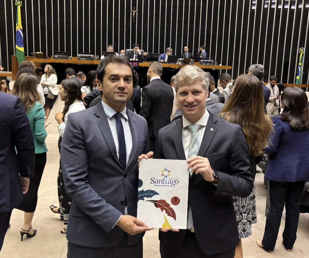 Prefeito de Santiago busca recursos em Brasília e recebe apoio do deputado Marcel Van Hattem