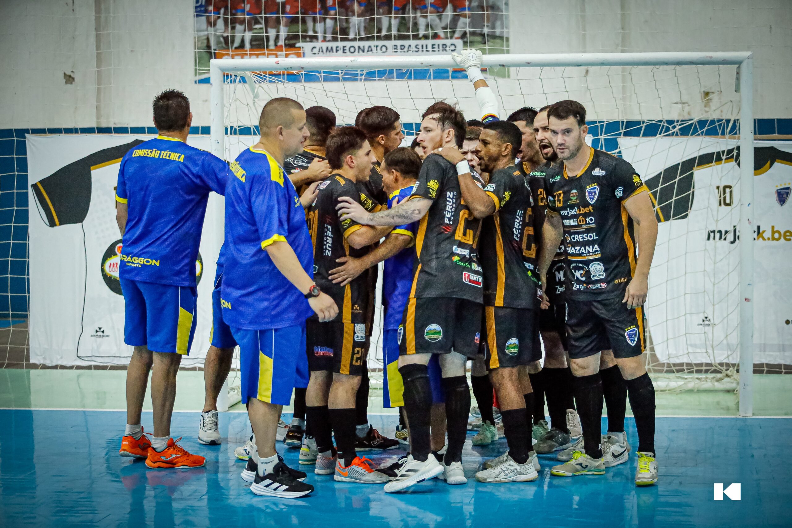 SER Santiago vence e fica perto do título