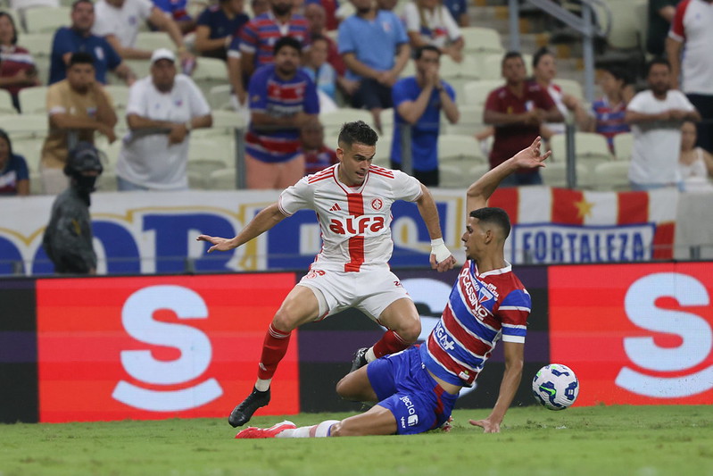 Inter desfalcado empata com o Fortaleza