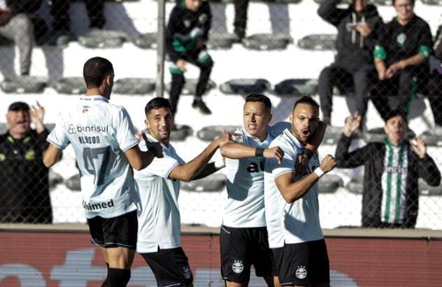 Grêmio vence o Juventude e sobe na tabela