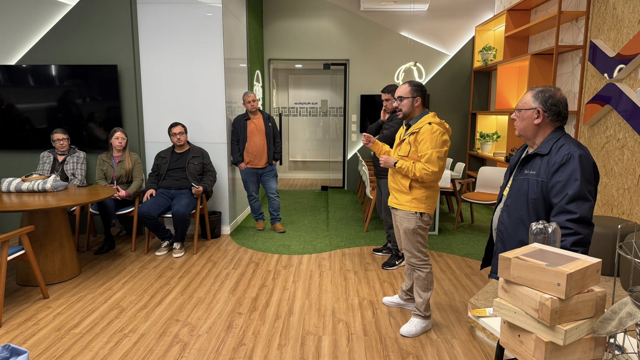 Santiago realiza 1º Encontro de Meliponicultores e fortalece produção de mel de abelhas nativas
