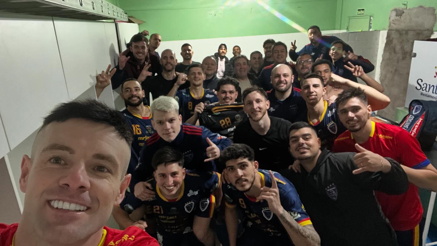 SER Santiago transforma o Ginasião em Caldeirão, goleia a ABF e faz história ao chegar à final da Copa RS