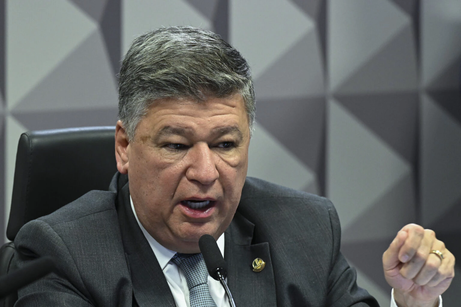 Presidente CPMI do INSS diz que PGR desrespeita o Parlamento
