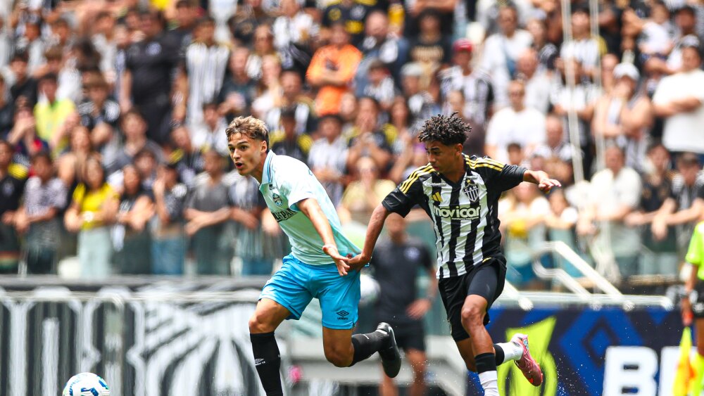 Grêmio sofre virada inacreditável e deixa o título escapar nos pênaltis