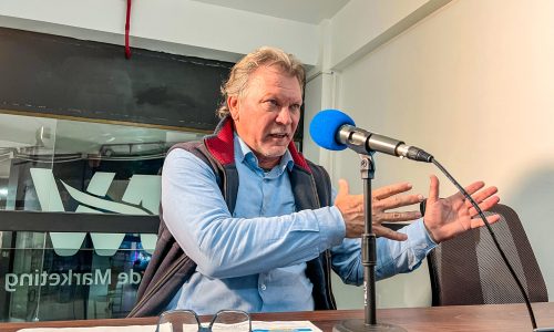 Deputado Afonso Hamm discute destinação de recursos para Santiago