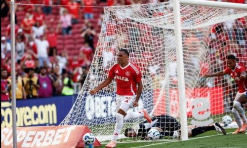 Inter vence o Bragantino e garante permanência na Série A