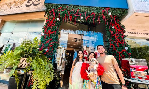 Empresários Gustavo e Fernanda Dapieve celebram reinauguração da Marita Dondoca em Santiago