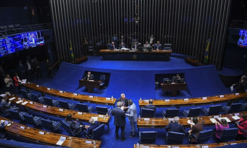 Congresso aprova projeto que torna permanentes mudanças no imposto de renda e isenta quem ganha até R$ 5 mil