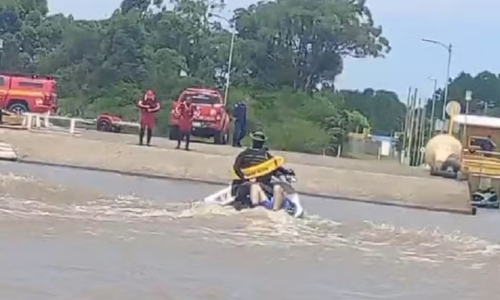 Homem é resgatado com vida após passar mais de 17 horas à deriva em lagoa no litoral do RS